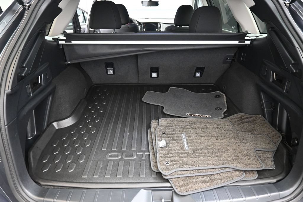 Certified 2024 Subaru Outback Premium AWD/4WD image 19