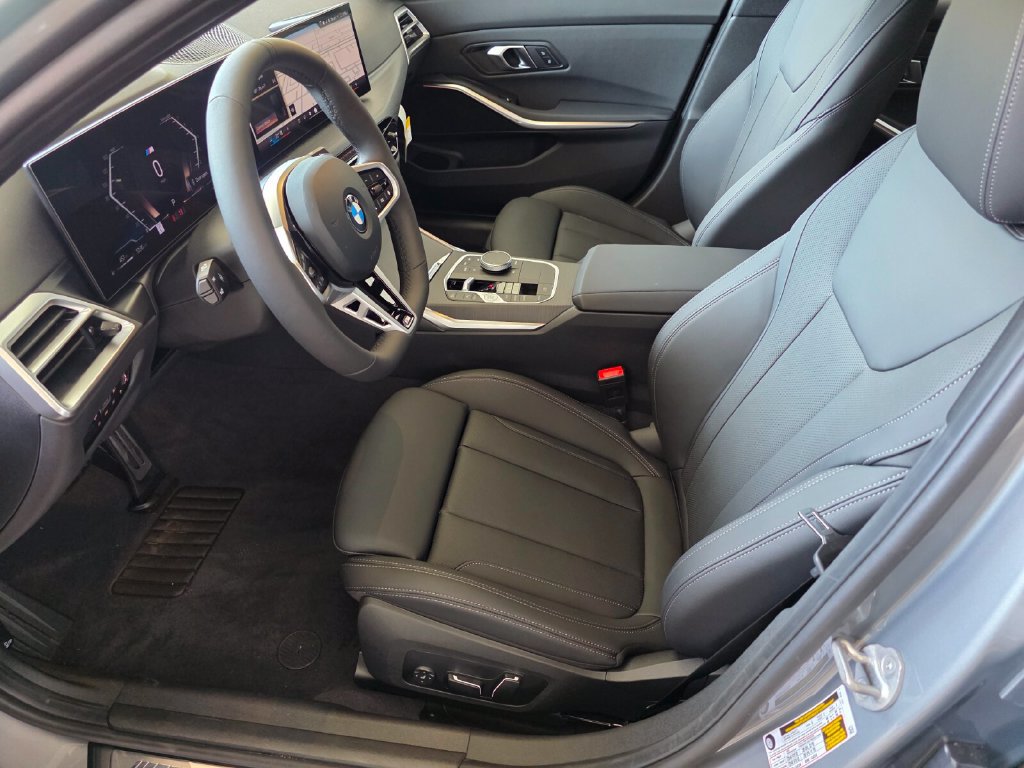 New 2026 BMW 330i Sedan w/ M Sport Package RWD image 7