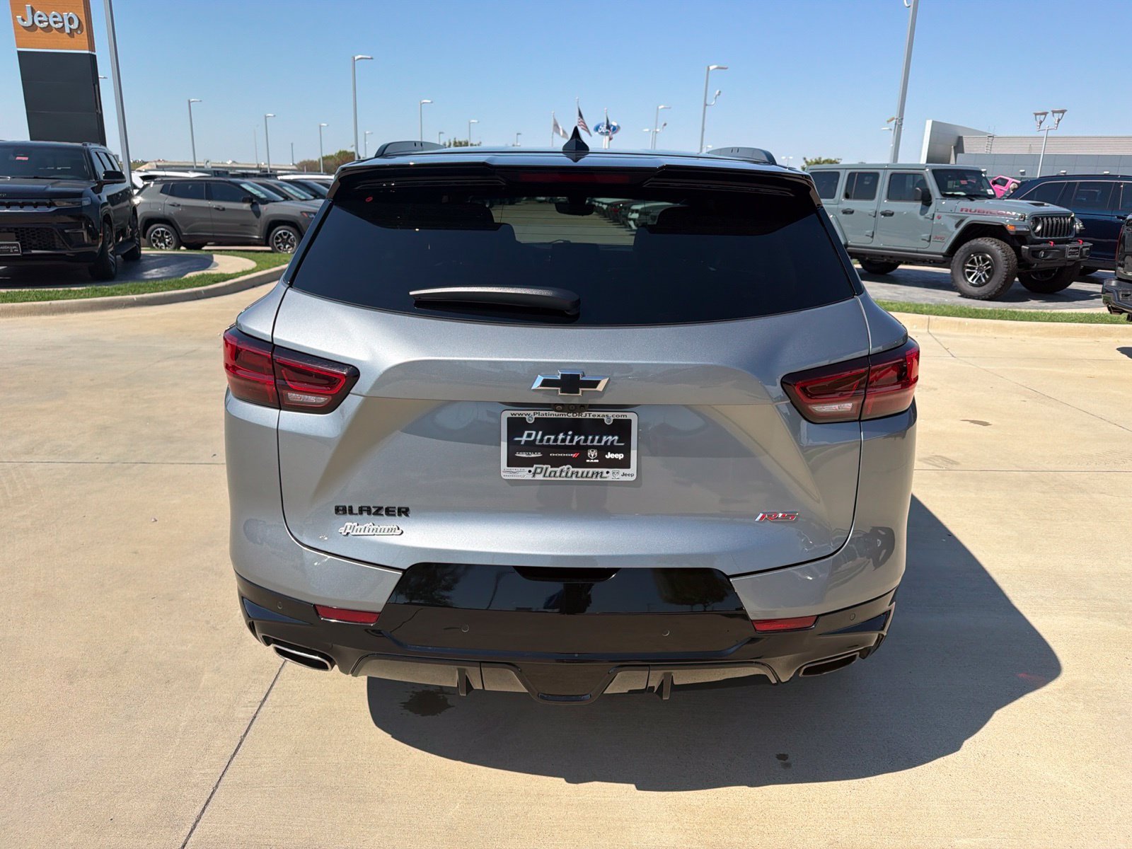 Used 2023 Chevrolet Blazer RS w/ Driver Confidence II Package FWD image 4