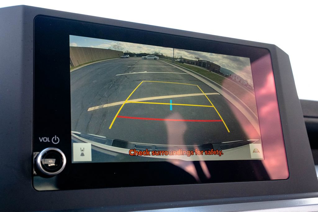 Used 2025 Toyota Tacoma SR5 AWD/4WD image 28