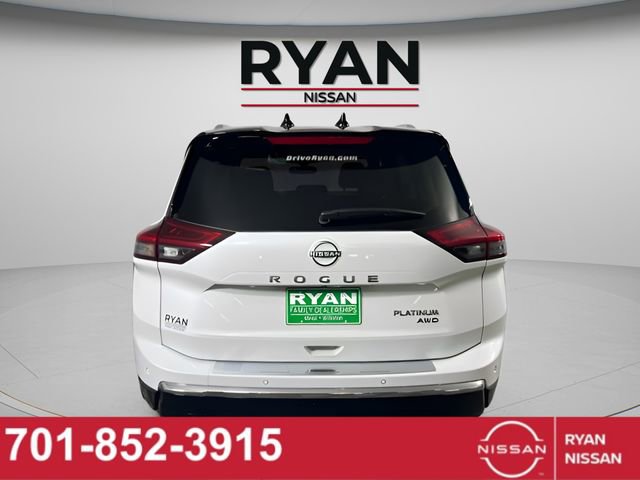 Certified 2025 Nissan Rogue Platinum w/ Tech Package image 6