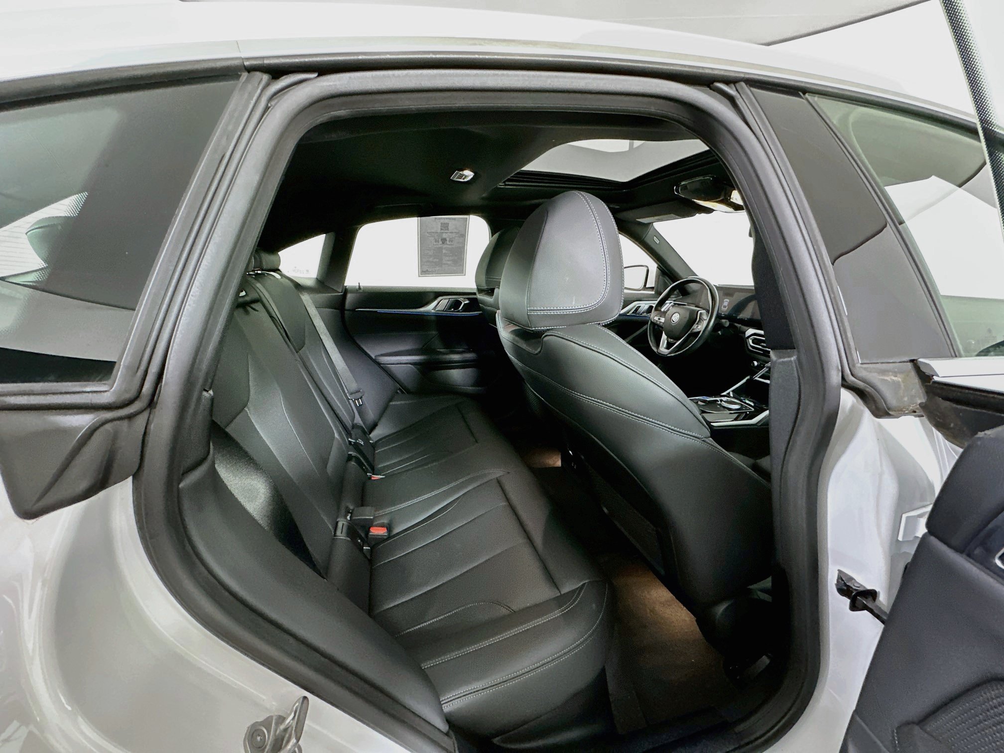 Used 2024 BMW i4 eDrive40 RWD image 31