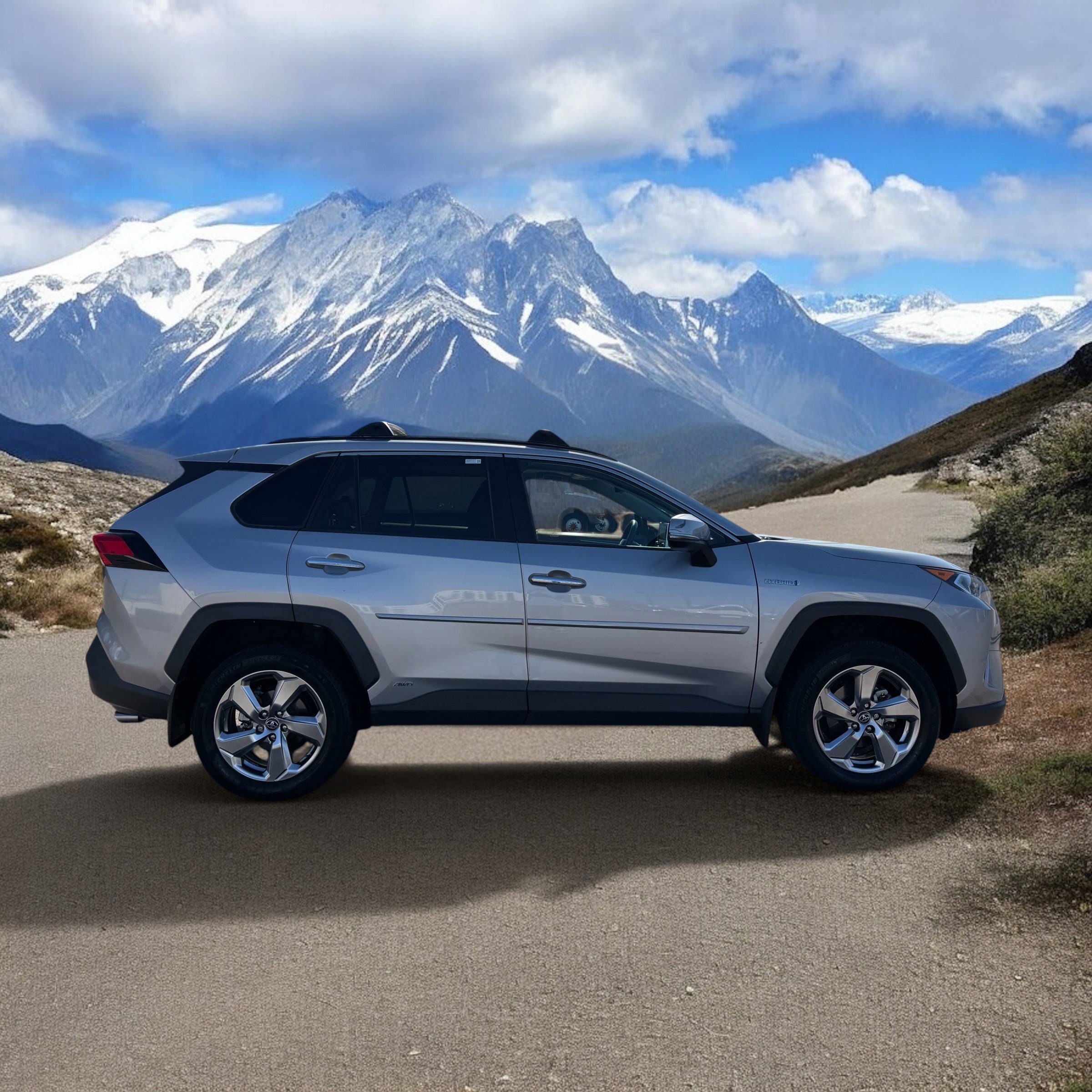 Used 2020 Toyota RAV4 Limited w/ Limited Grade Weather Package AWD/4WD image 6