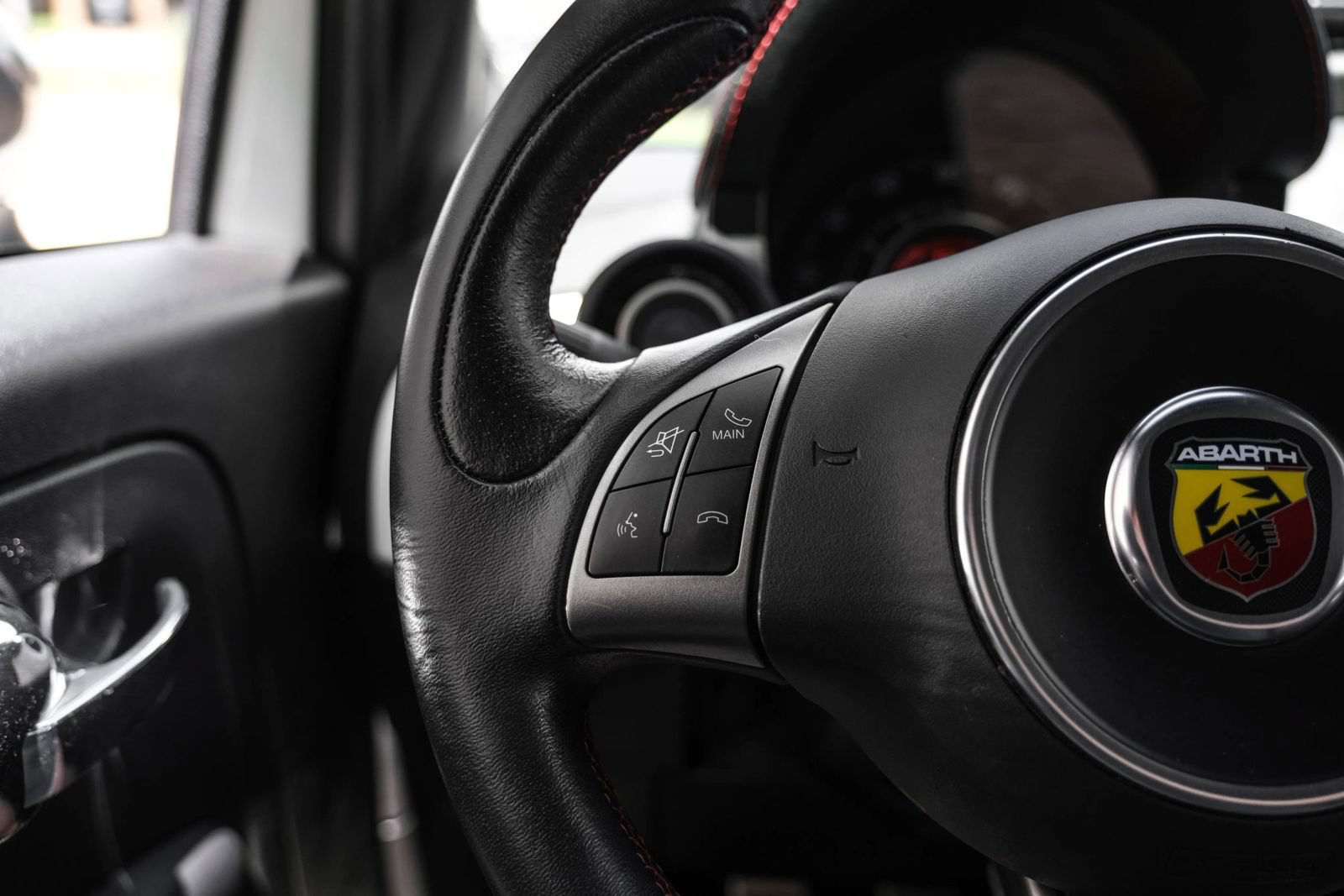Used 2013 FIAT 500 Abarth w/ Comfort/Convenience Group FWD image 15