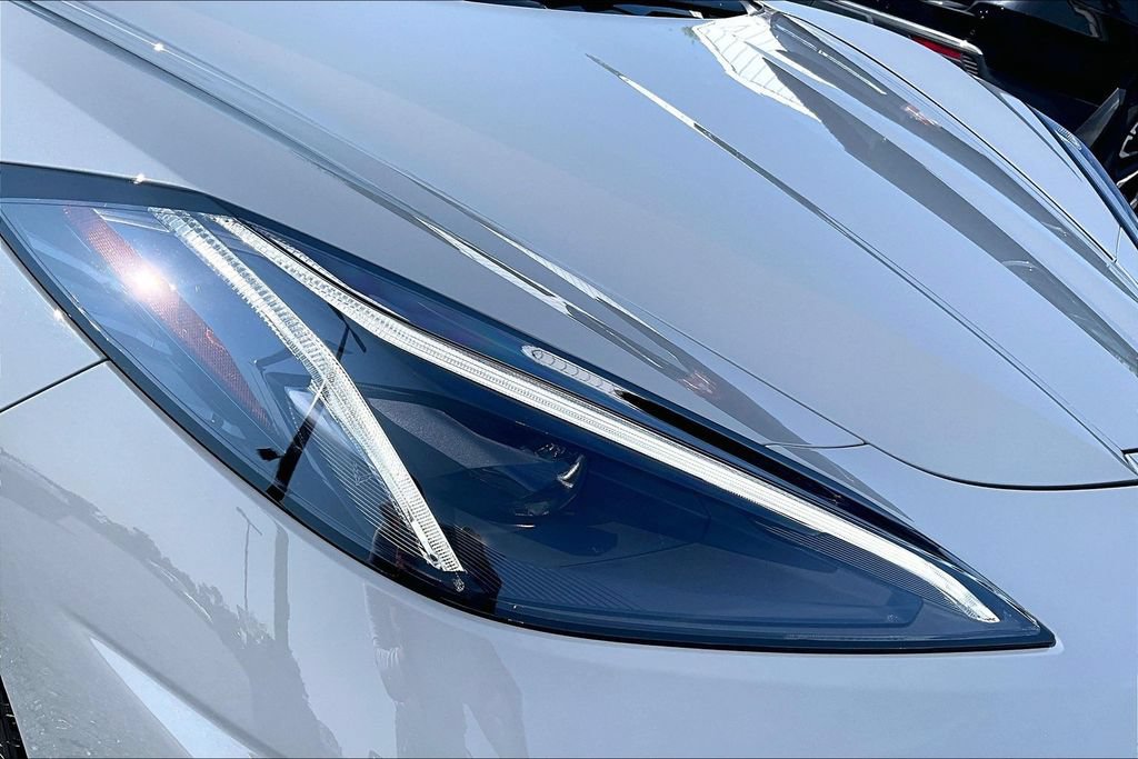 Used 2025 Chevrolet Corvette Stingray Preferred Conv w/ Z51 Performance Package RWD image 29
