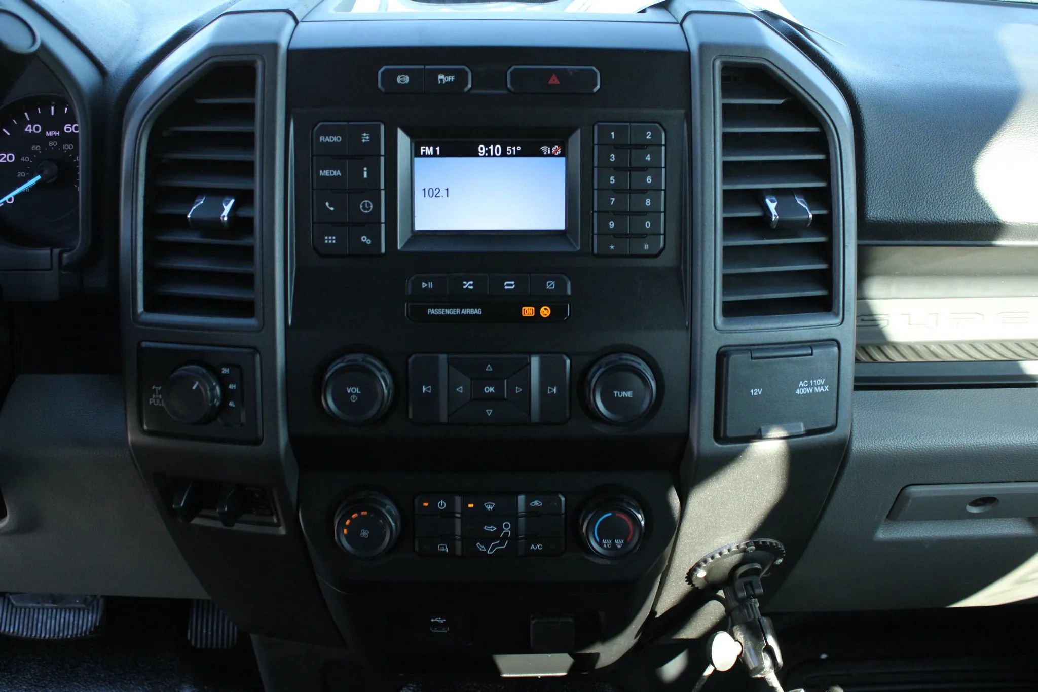 Used 2022 Ford F250 XL w/ Power Equipment Group image 21