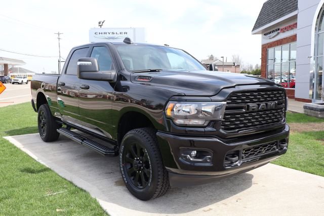 Used 2024 RAM 2500 Big Horn w/ Night Edition AWD/4WD image 3
