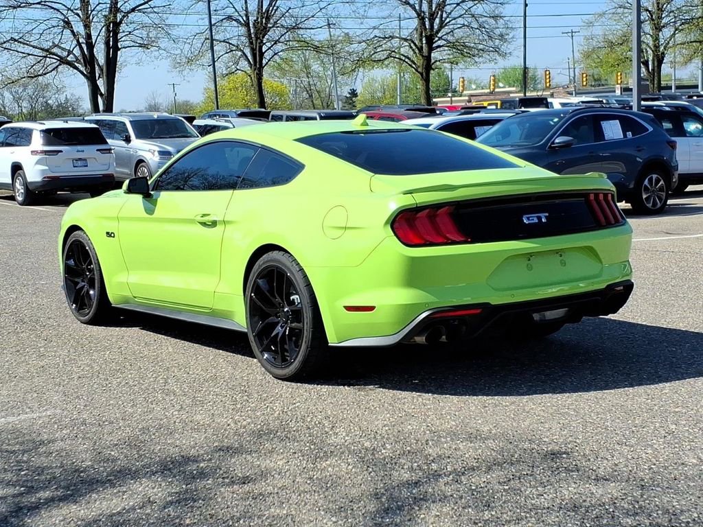 Used 2020 Ford Mustang GT Premium RWD image 3
