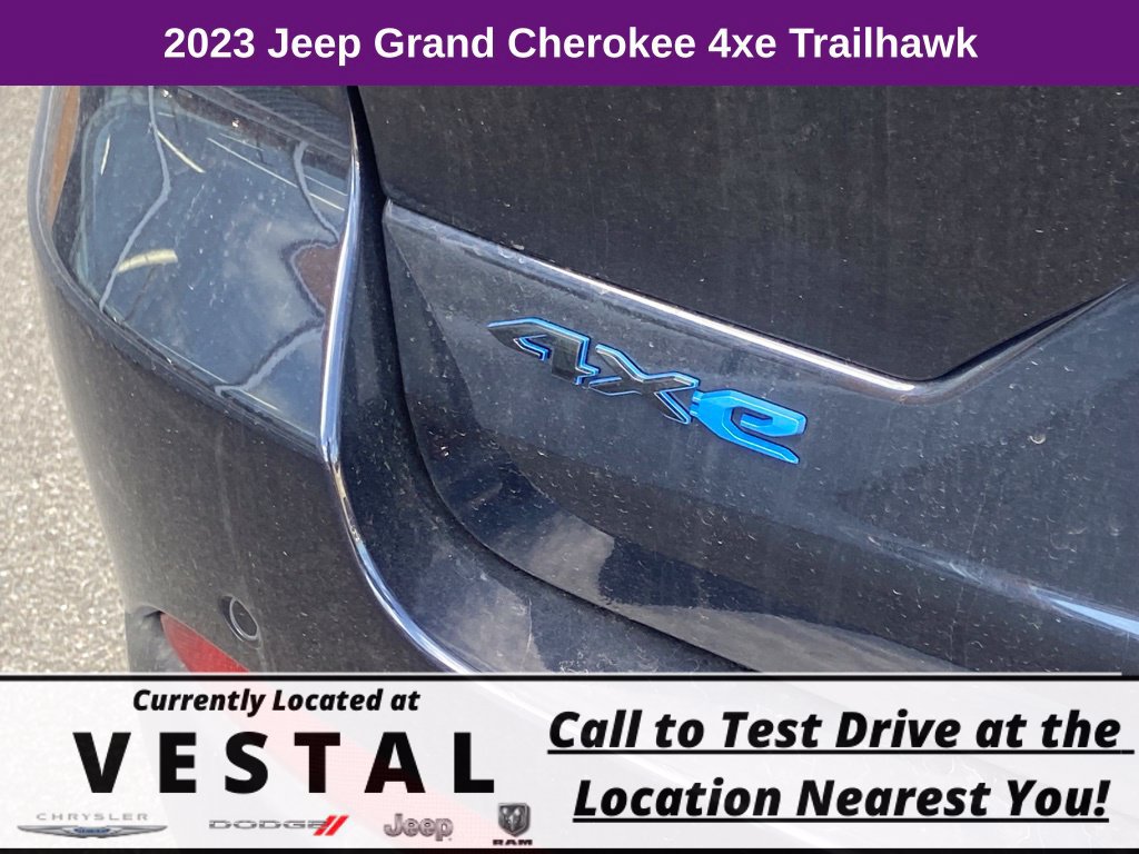 New 2023 Jeep Grand Cherokee Trailhawk w/ Advanced Protech Group II AWD/4WD image 9