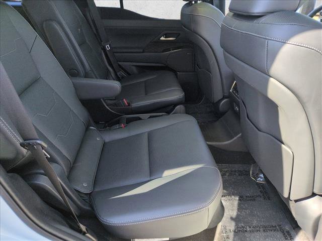 Used 2025 Lexus GX 550 w/ Accessory Package (2T) image 26