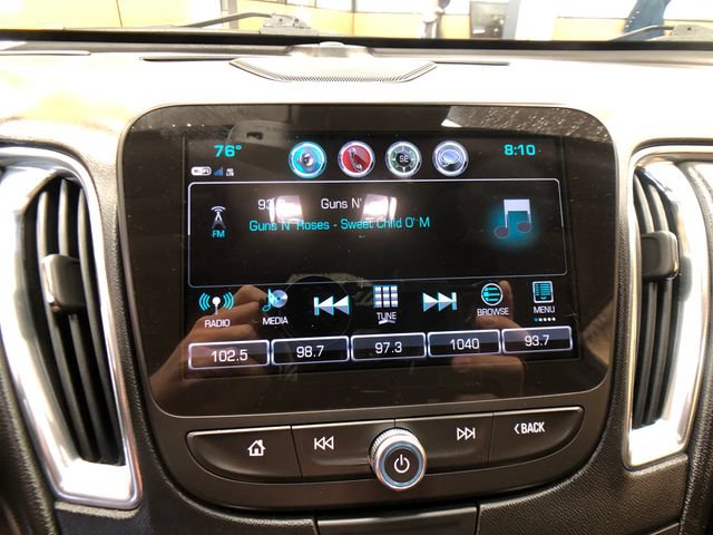 Used 2017 Chevrolet Malibu Premier w/ Premier Sun and Wheel Package FWD image 15