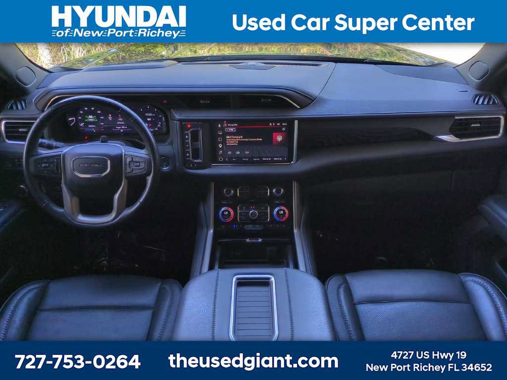 Used 2024 GMC Yukon XL Denali w/ Advanced Technology Package AWD/4WD image 18