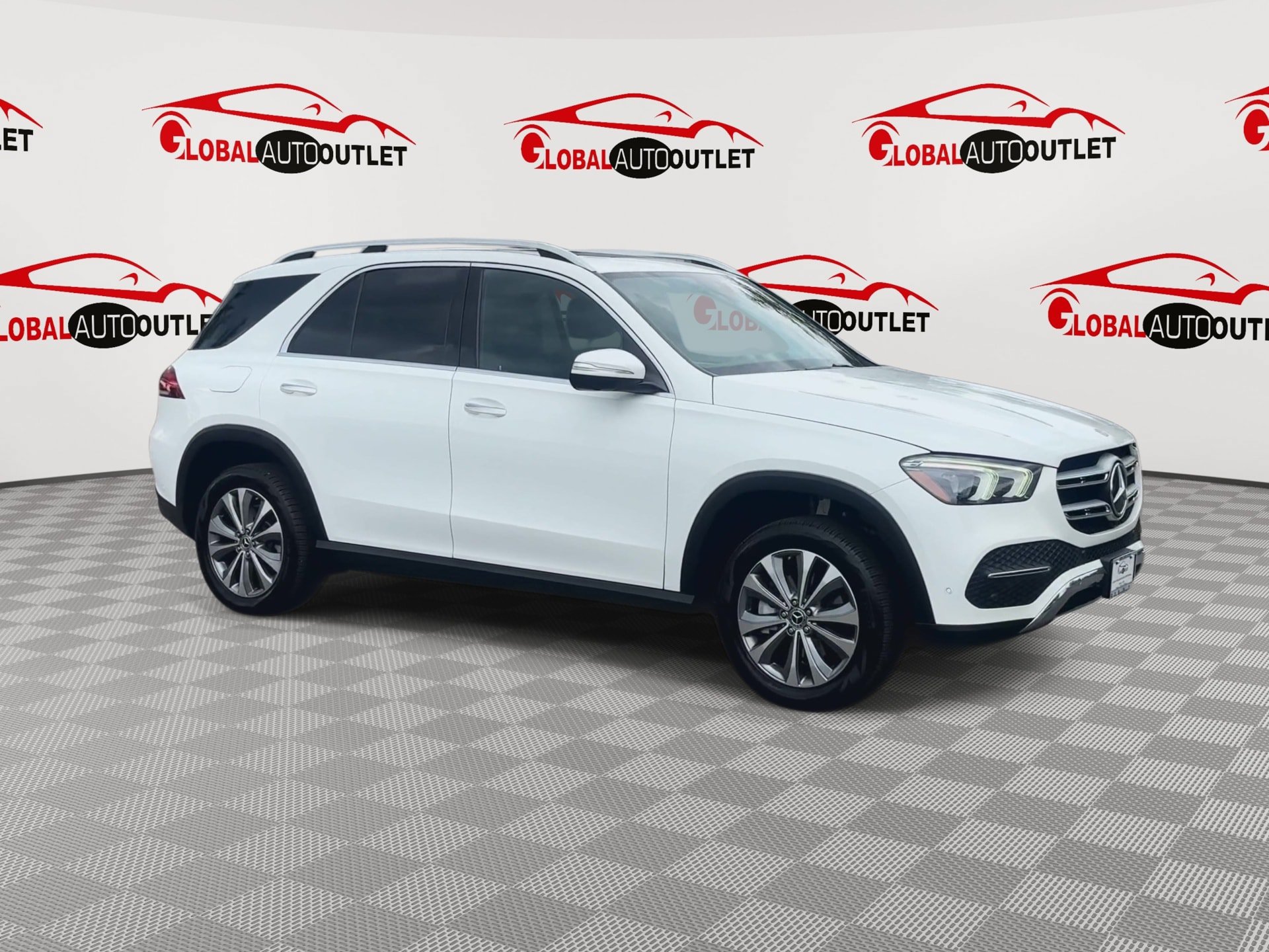 Used 2020 Mercedes-Benz GLE 350 4MATIC w/ Premium Package image 2