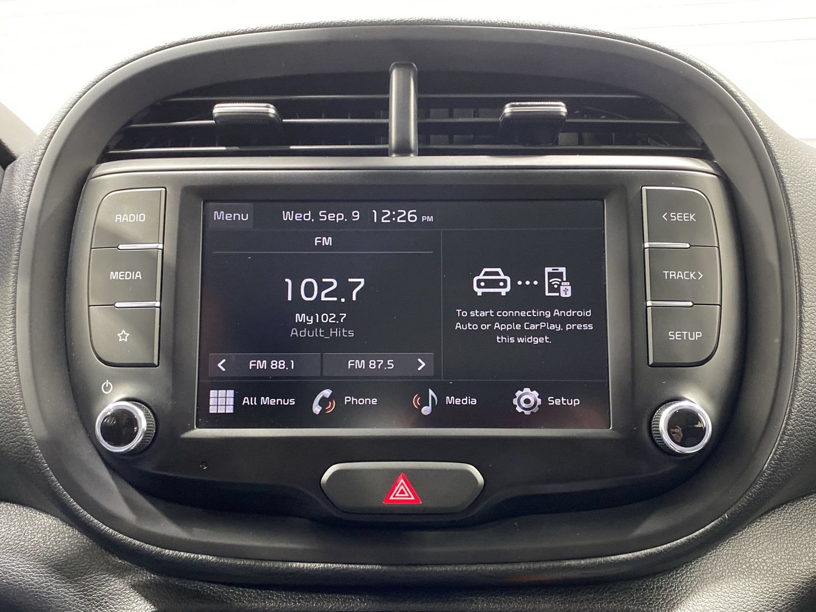 Used 2023 Kia Soul LX w/ Option Group 015 FWD image 16