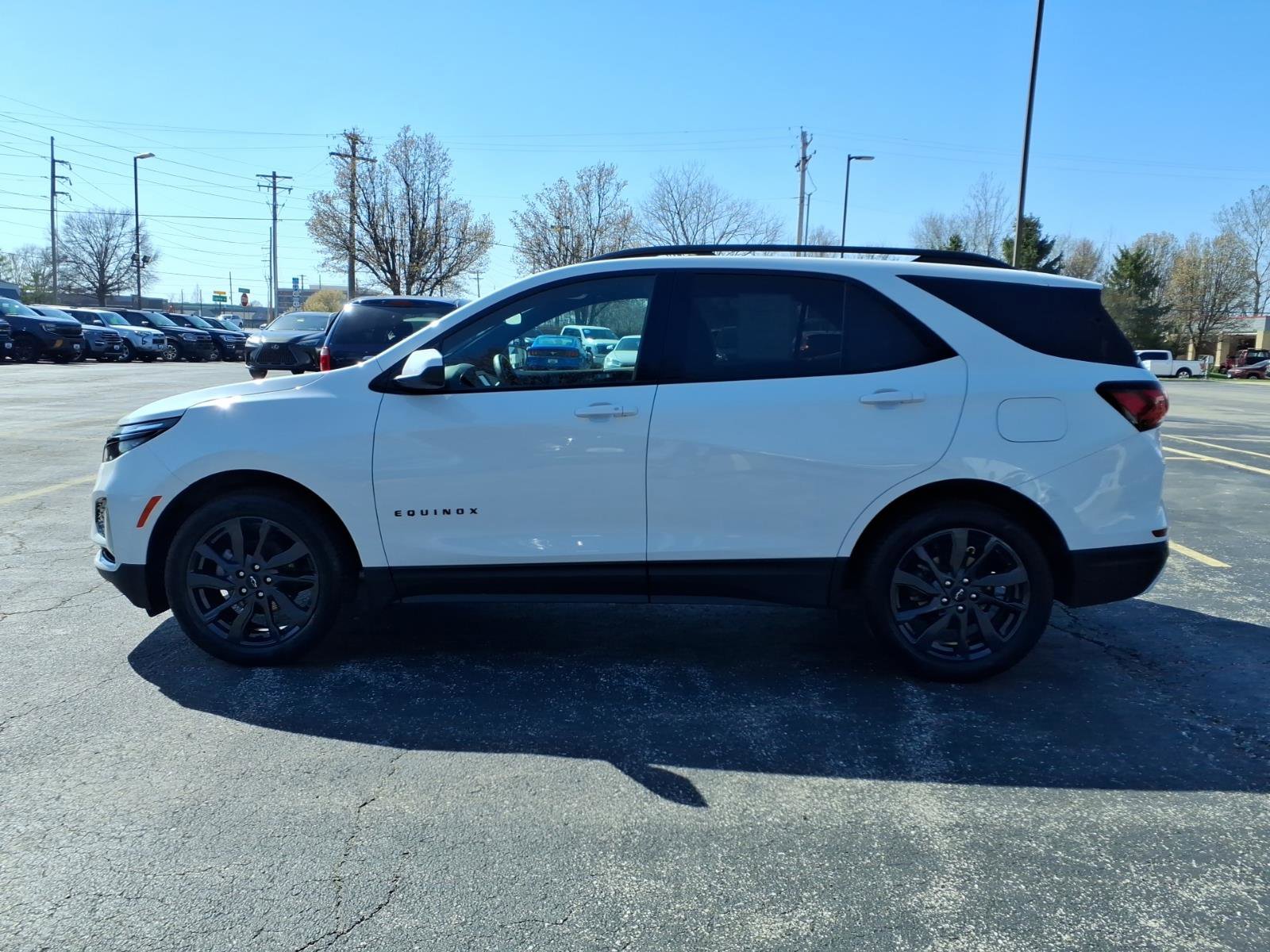 Used 2024 Chevrolet Equinox RS w/ LPO, Floor Liner Package image 5
