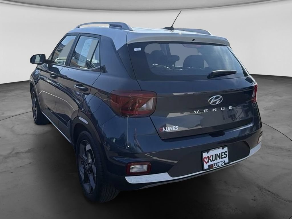 New 2025 Hyundai Venue Limited FWD image 6