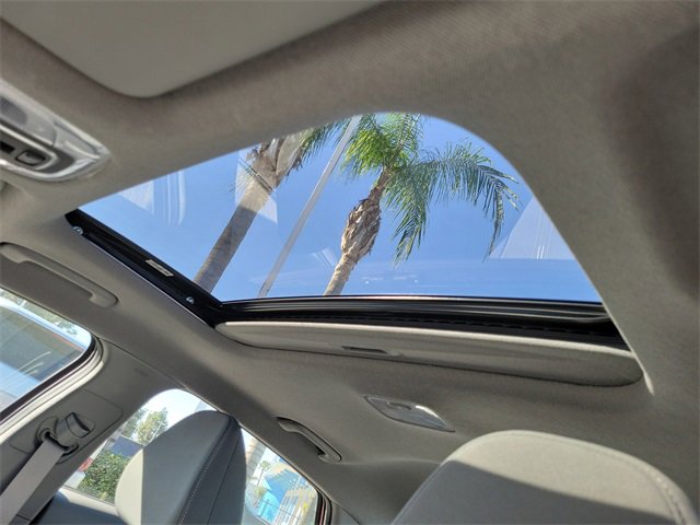 Used 2024 Hyundai Elantra SEL w/ Convenience Package image 16