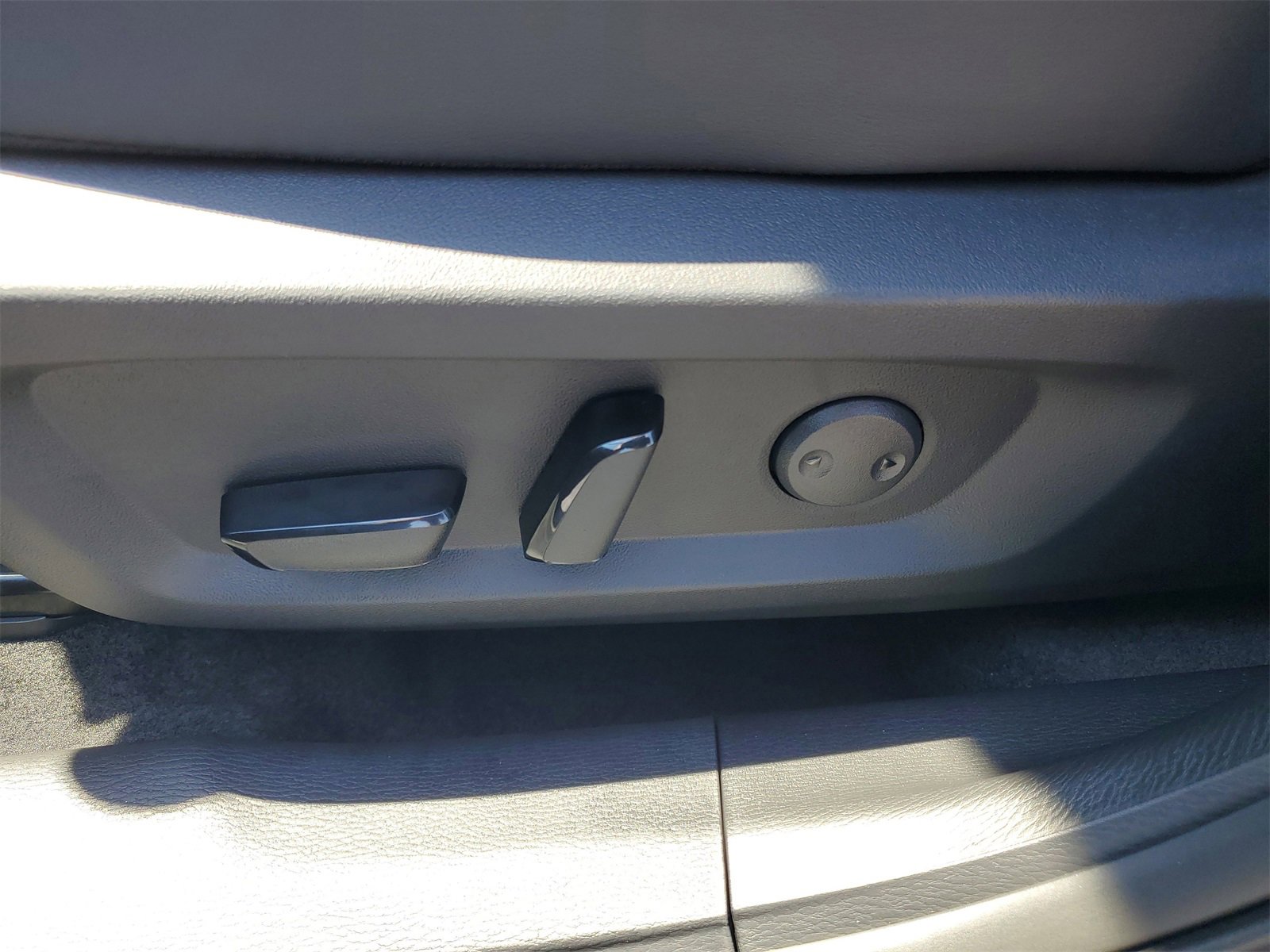 New 2025 Mitsubishi Outlander SE image 7