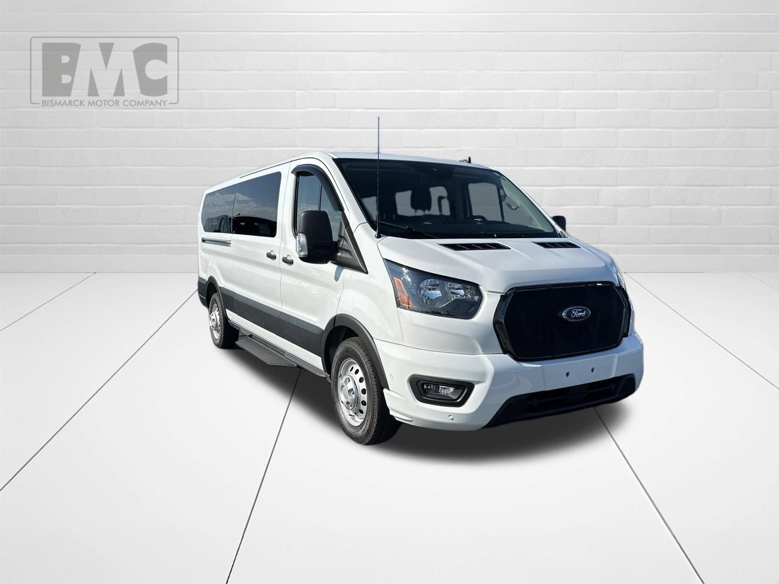 Used 2023 Ford Transit 350 XLT AWD/4WD image 2