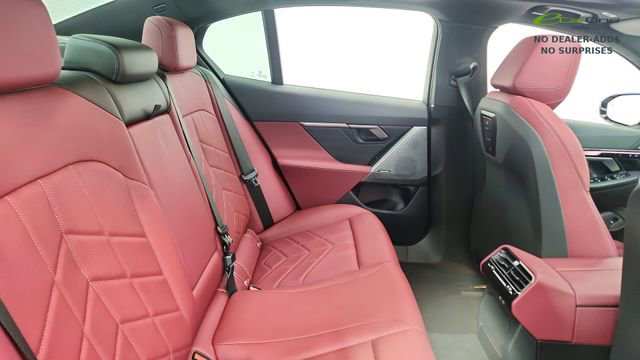 Used 2025 BMW i5 xDrive40 w/ M Sport Package image 24