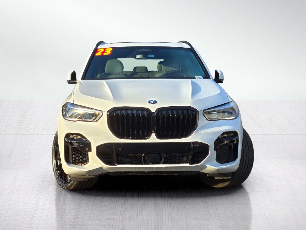 Used 2023 BMW X5 M50i w/ Executive Package AWD/4WD image 2