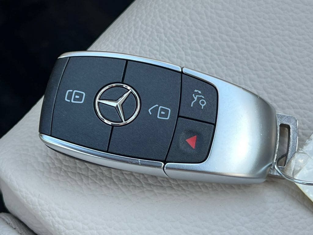 New 2026 Mercedes-Benz GLB 250 4MATIC image 31