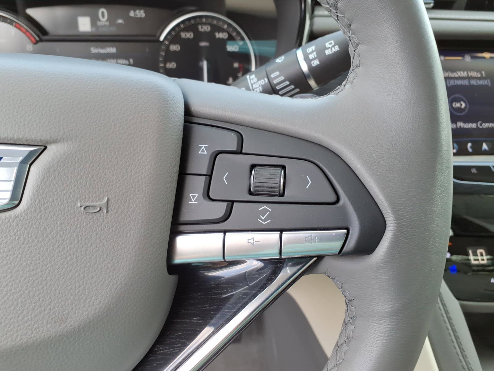 Used 2023 Cadillac XT6 Premium Luxury image 19