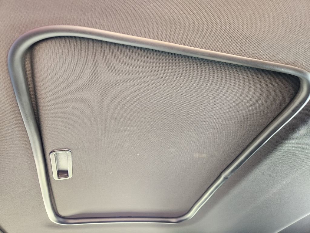 Used 2016 Chevrolet Camaro SS image 31