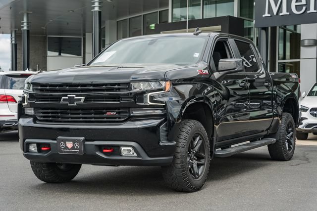 Used 2022 Chevrolet Silverado 1500 LT Trail Boss w/ LPO, Dark Essentials Package AWD/4WD image 3