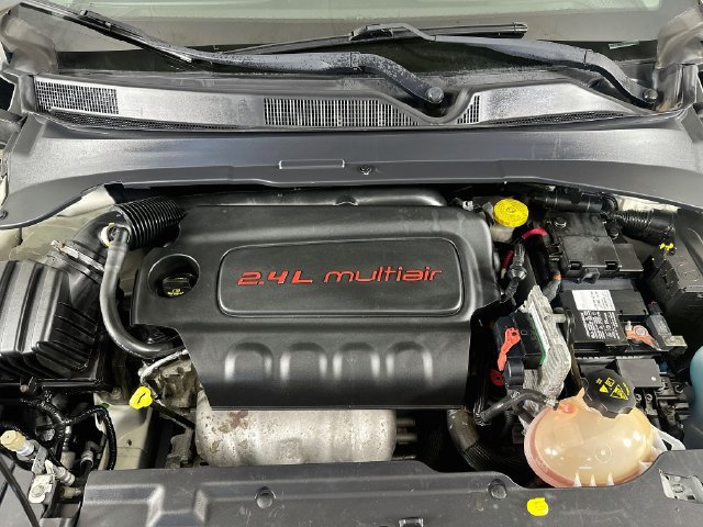 Used 2018 Jeep Compass Latitude FWD image 31