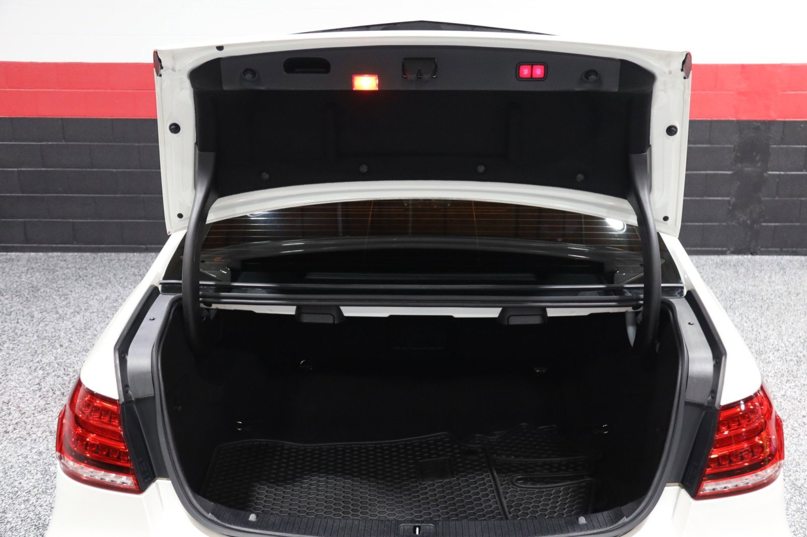 Used 2015 Mercedes-Benz E 63 AMG S-Model image 34