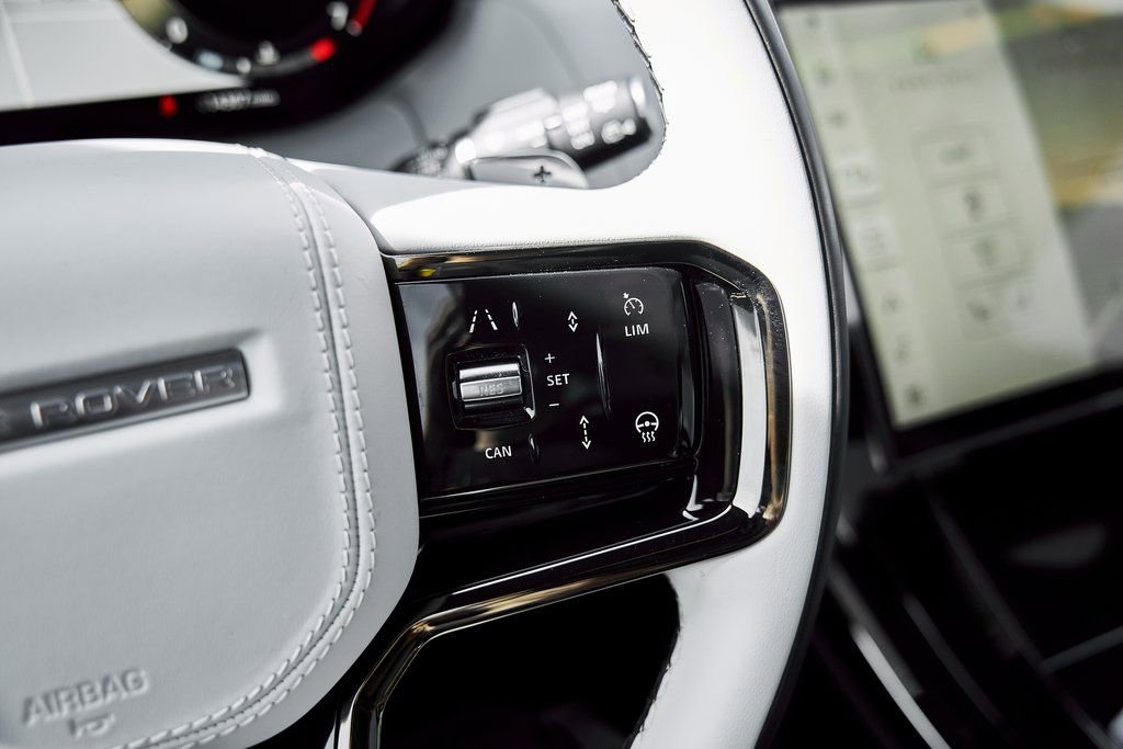 Used 2025 Land Rover Range Rover Sport Dynamic SE AWD/4WD image 54