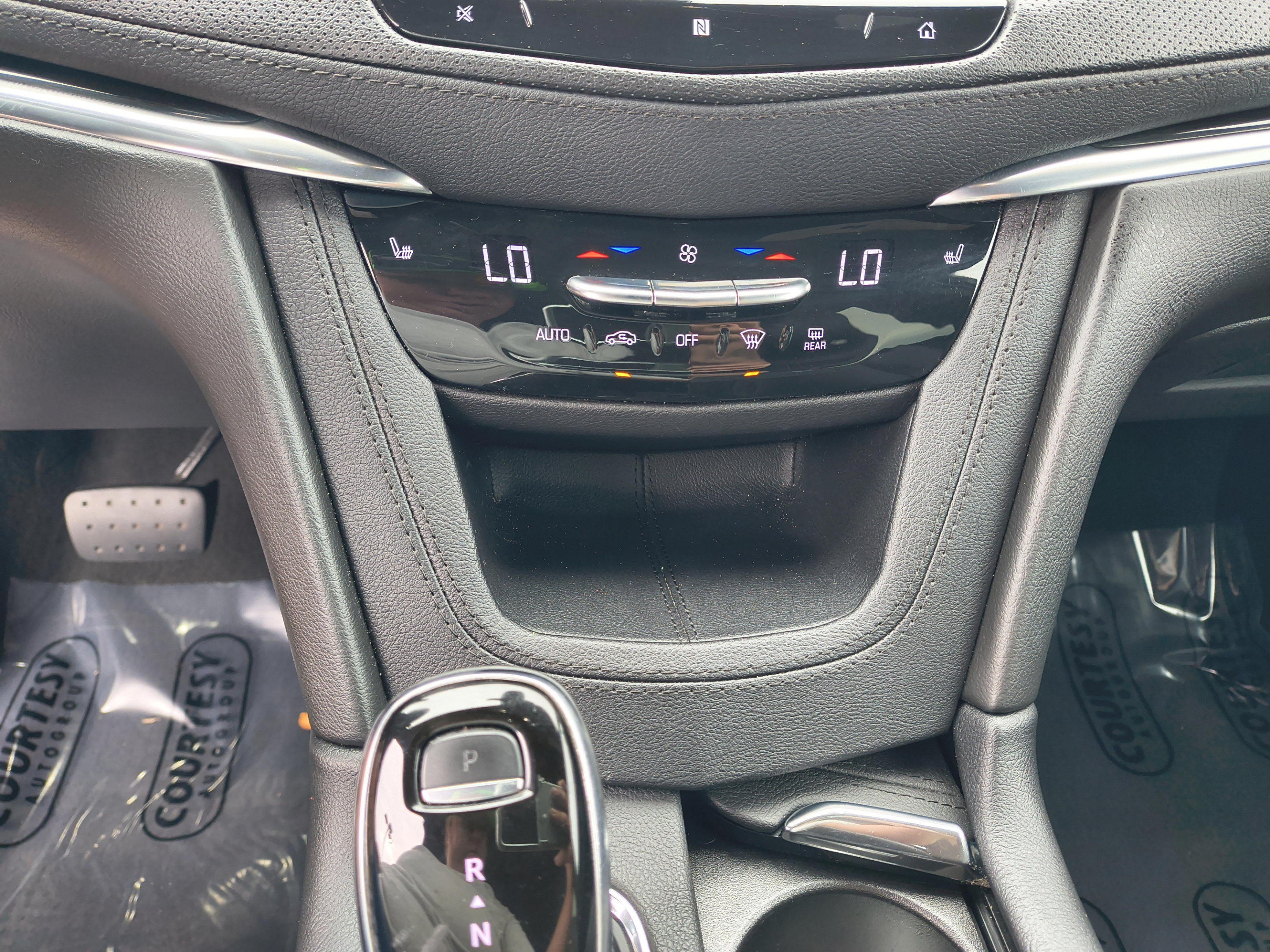 Used 2020 Cadillac XT5 Premium Luxury FWD image 29