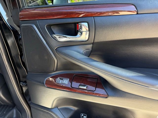 Used 2015 Lexus LX 570 4WD image 81