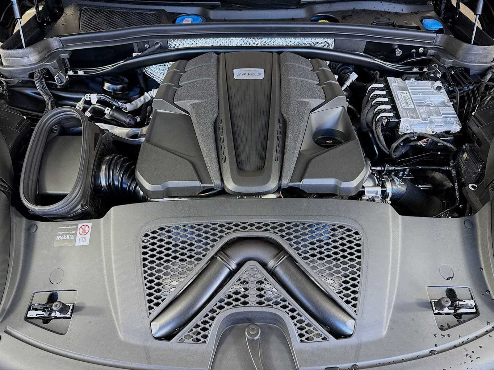 New 2026 Porsche Macan S AWD/4WD image 51