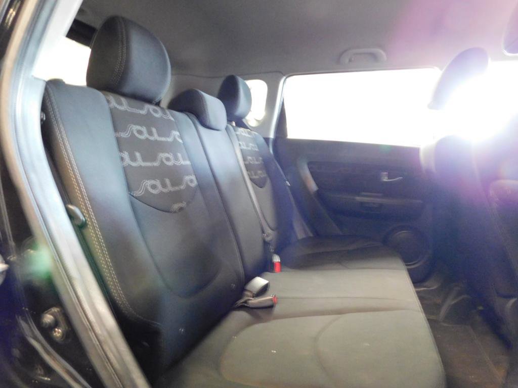 Used 2013 Kia Soul + w/ Audio Pkg FWD image 13