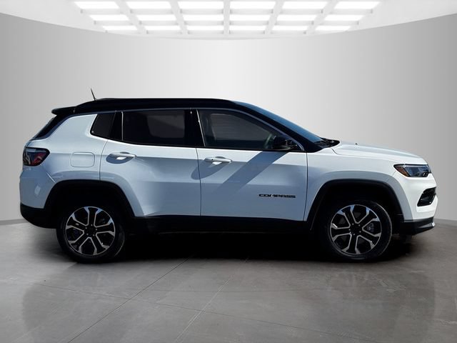 Certified 2023 Jeep Compass Limited AWD/4WD image 8