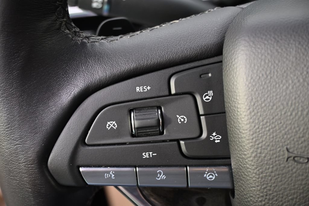 Certified 2024 Cadillac Escalade Premium Luxury w/ LPO, Floor Liner Package AWD/4WD image 36