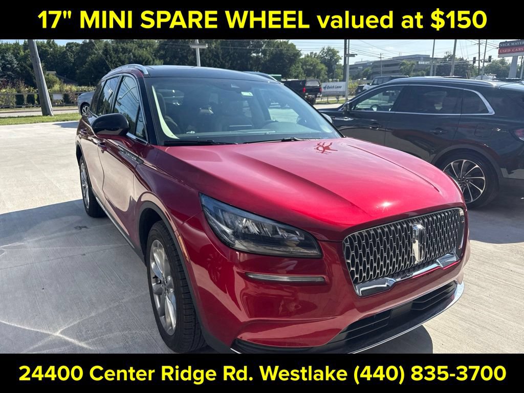 Used 2022 Lincoln Corsair AWD w/ Premium Package image 6