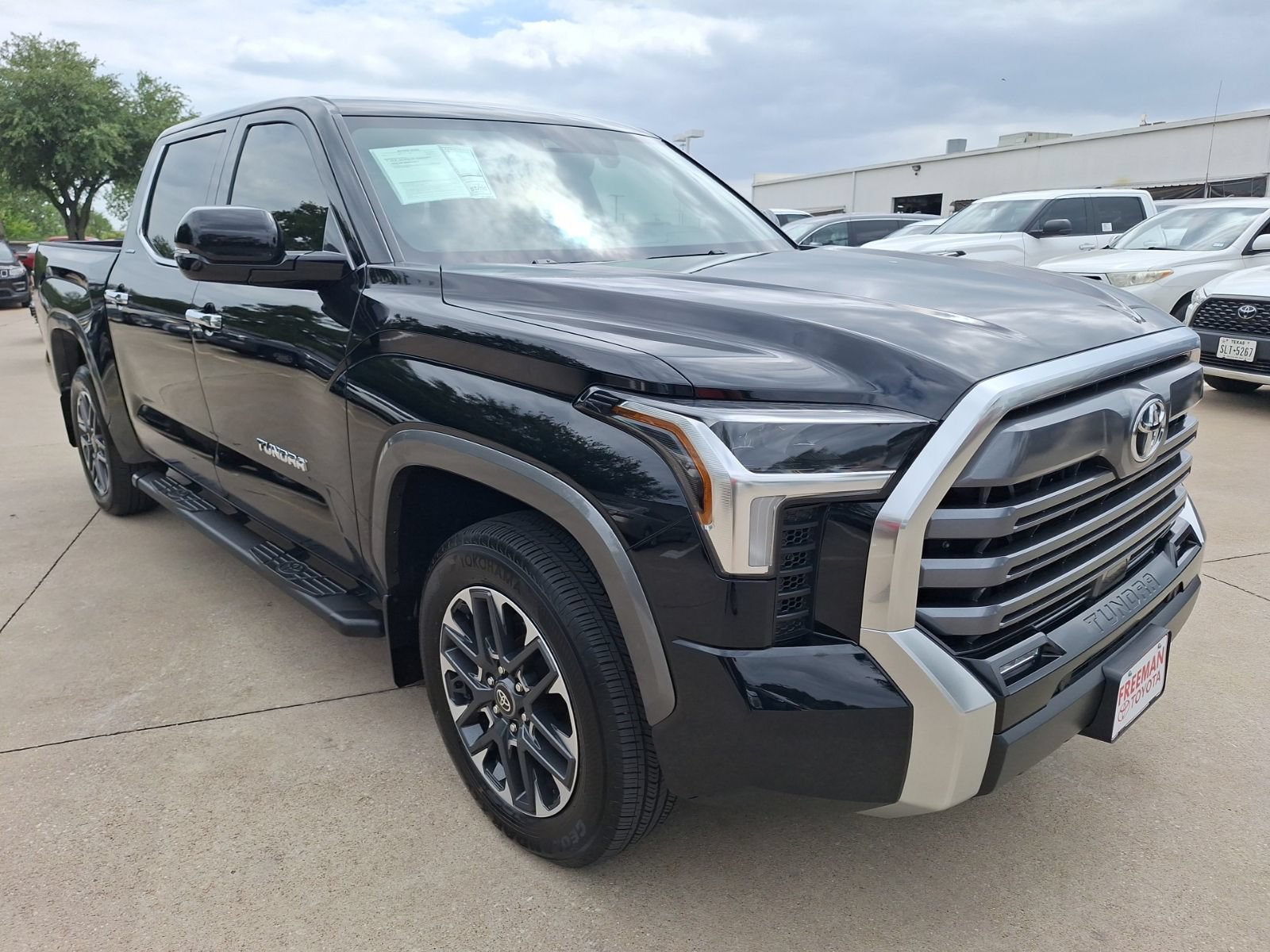 Used 2026 Toyota Tundra Limited AWD/4WD image 8