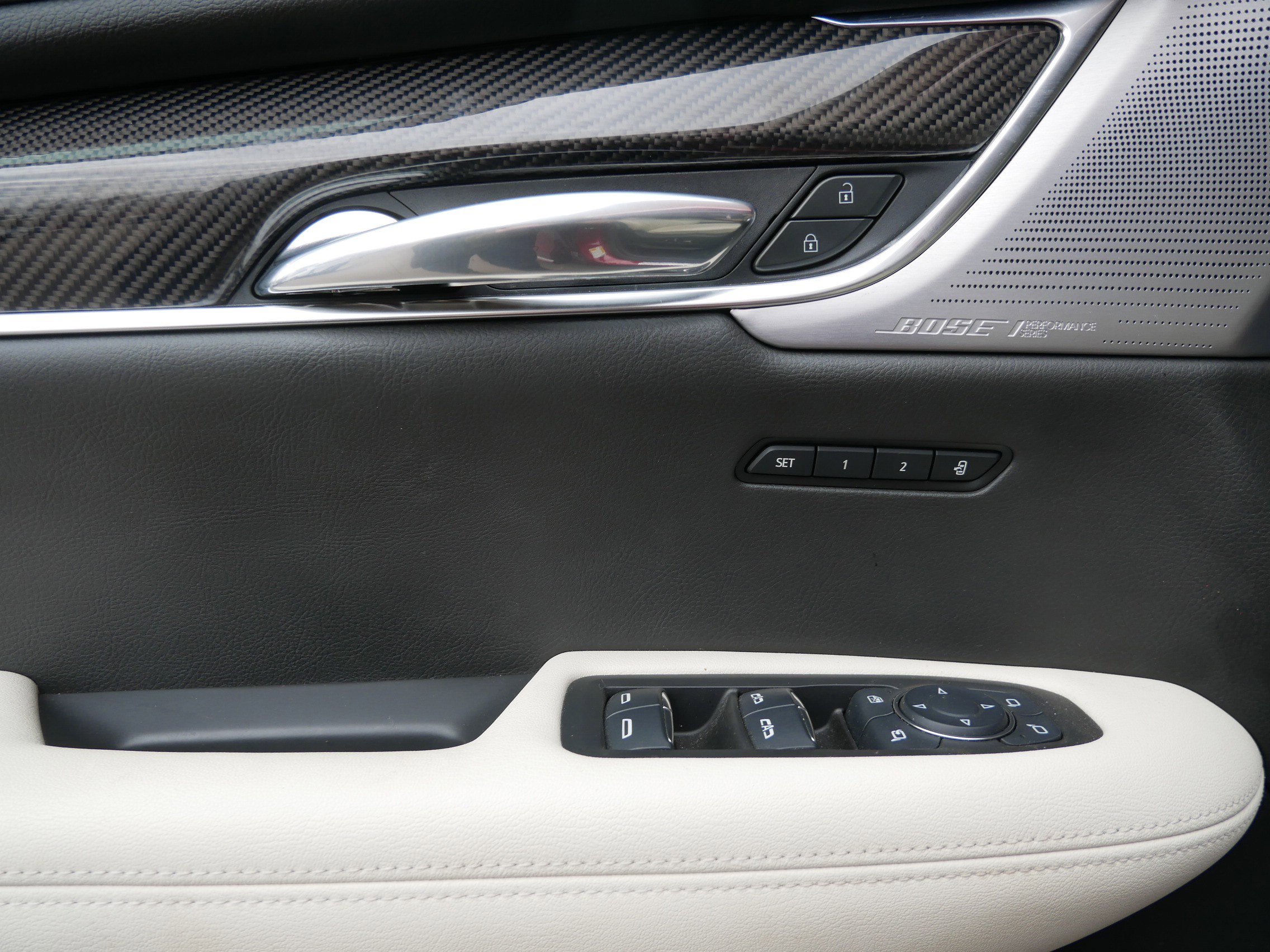 Certified 2023 Cadillac XT6 Sport w/ LPO, Floor Liner Package AWD/4WD image 9