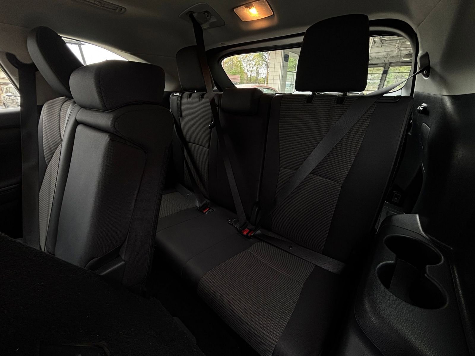 Used 2025 Toyota Highlander LE image 35