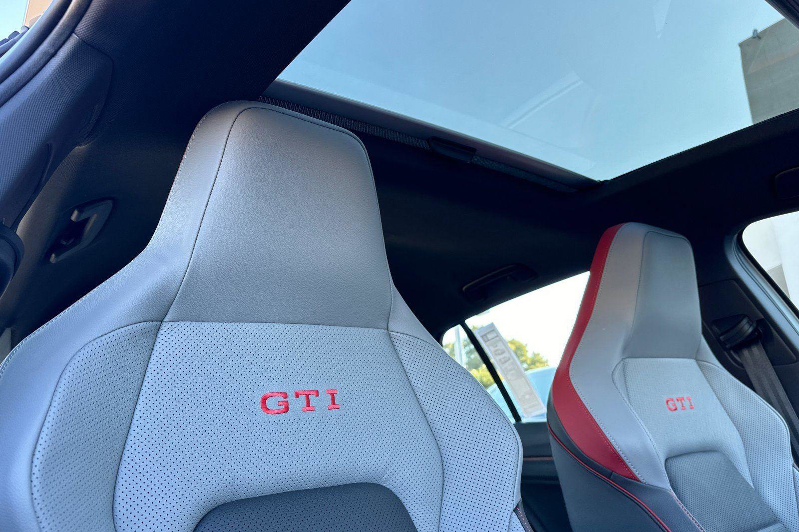 New 2026 Volkswagen GTI SE image 16