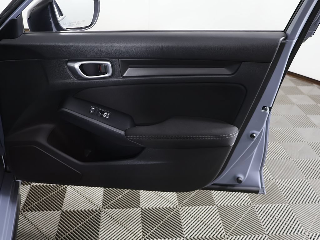 Used 2023 Honda Civic Sport image 16