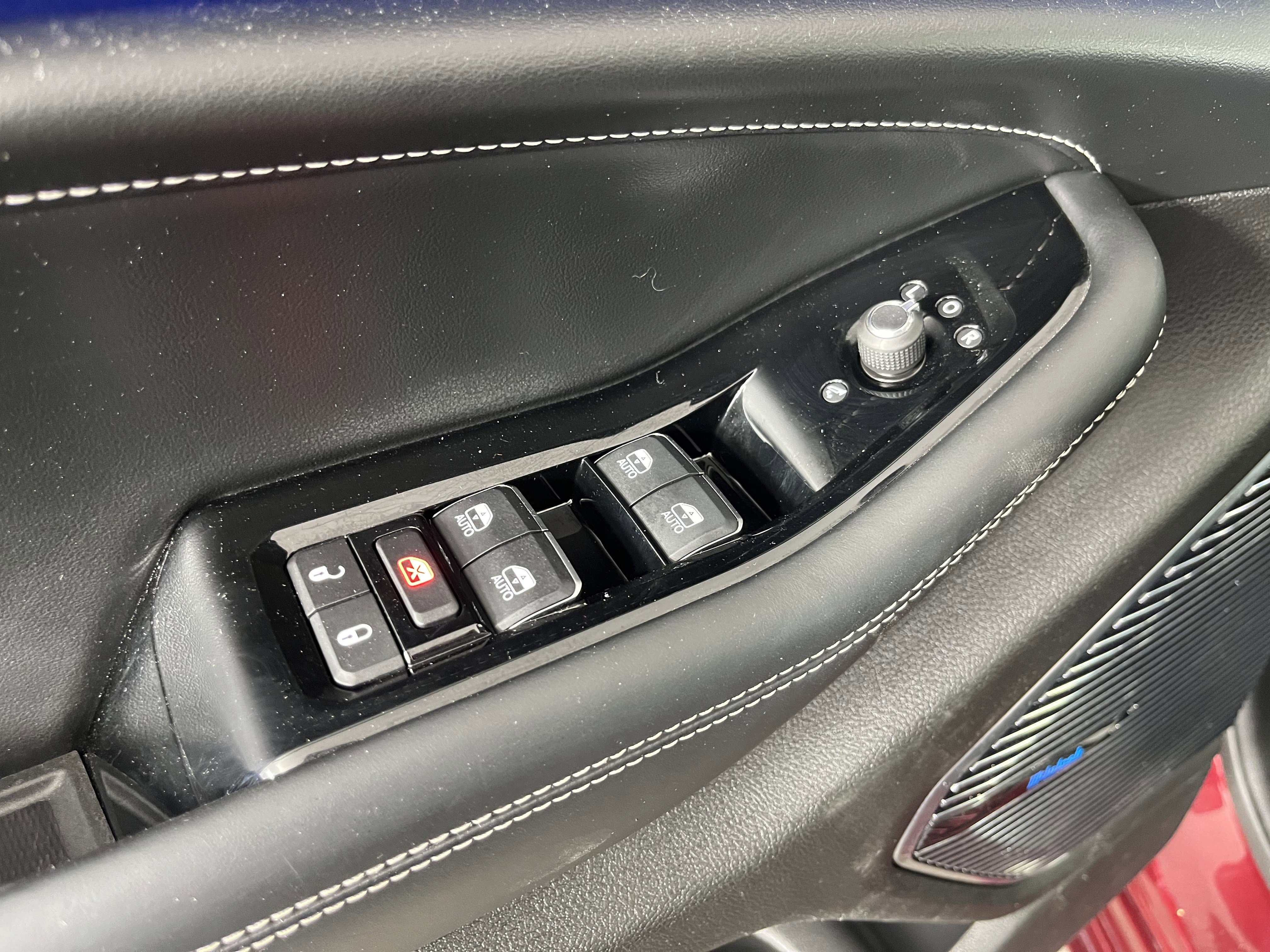 Used 2023 Jeep Grand Cherokee Overland w/ Advanced Protech Group III image 19