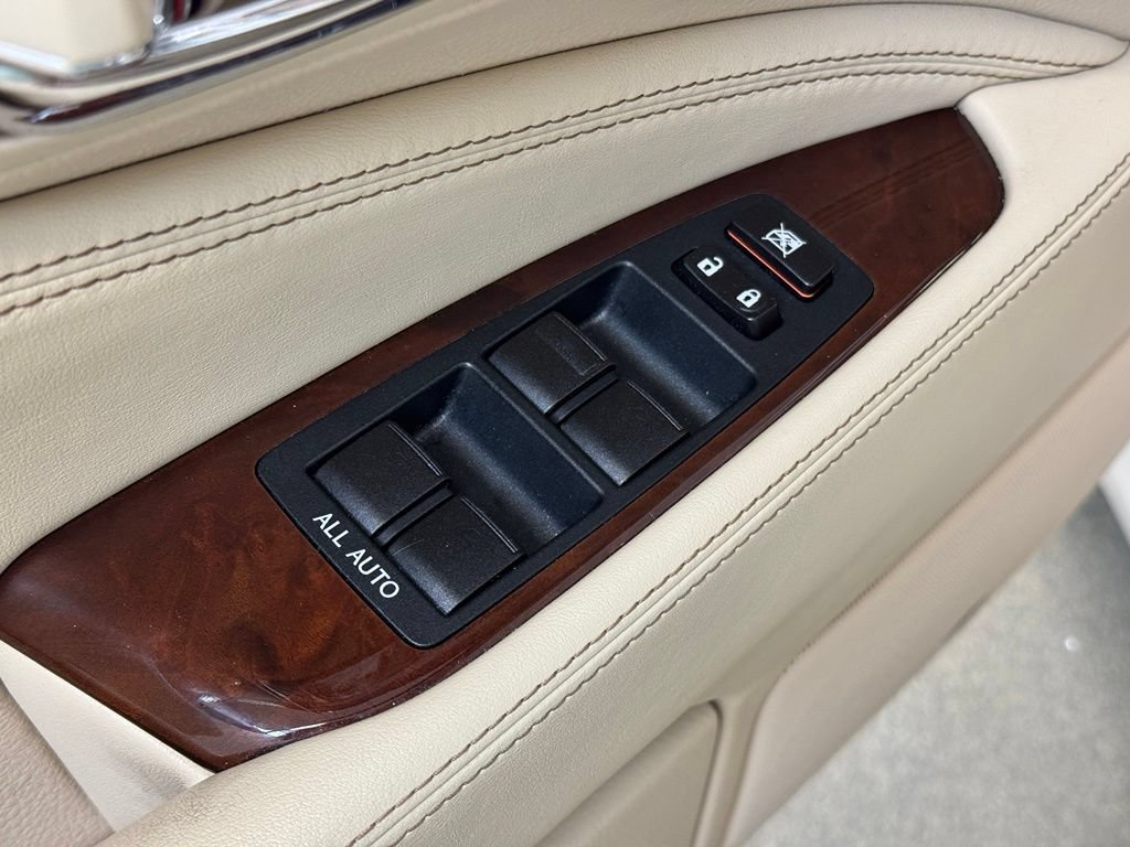 Used 2013 Lexus LS 460 AWD w/ Comfort Pkg image 11