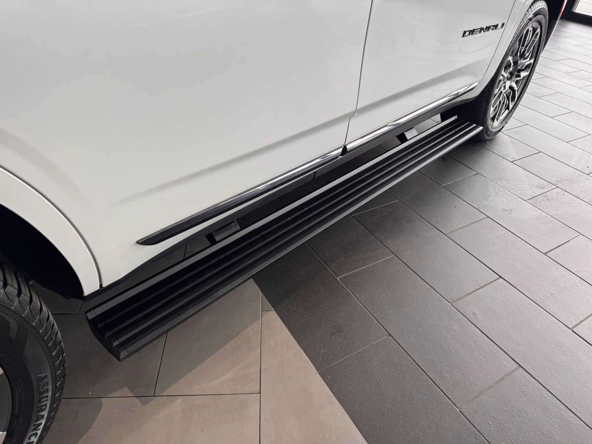 Used 2023 GMC Yukon Denali Ultimate AWD/4WD image 56