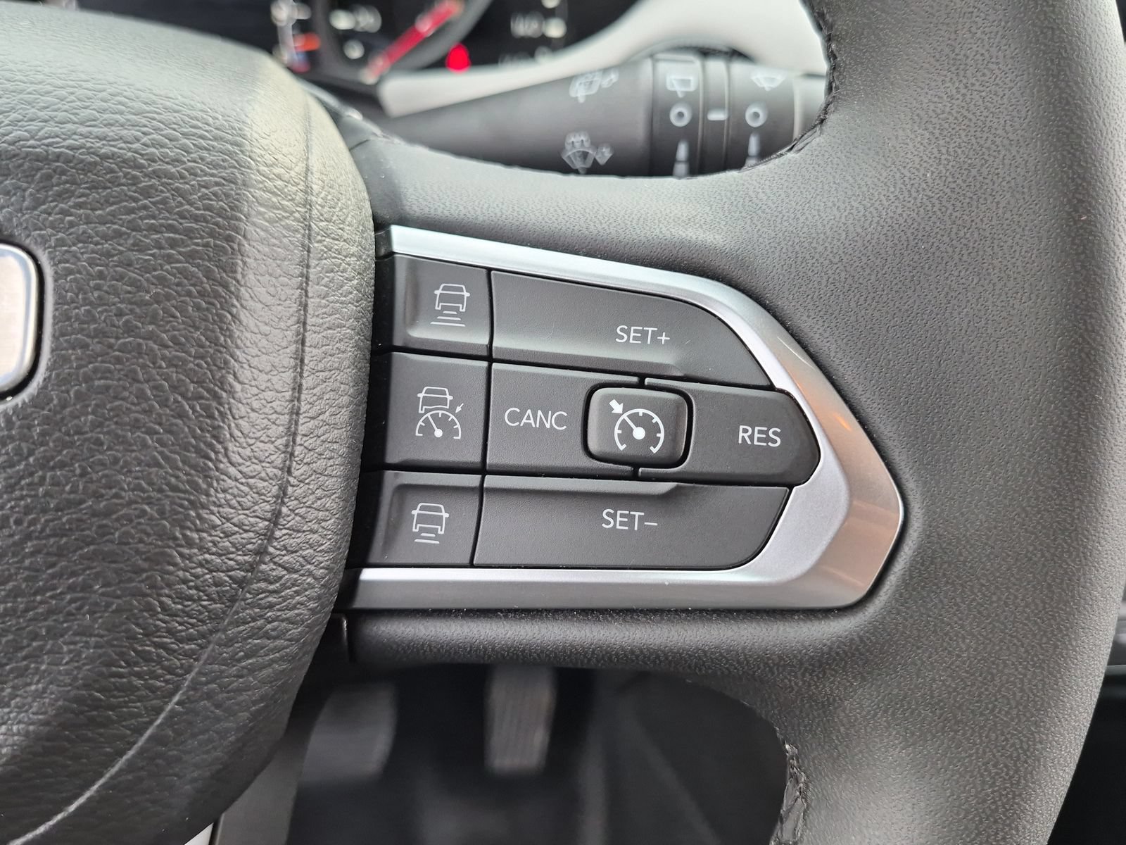 Used 2023 Jeep Compass Limited AWD/4WD image 24