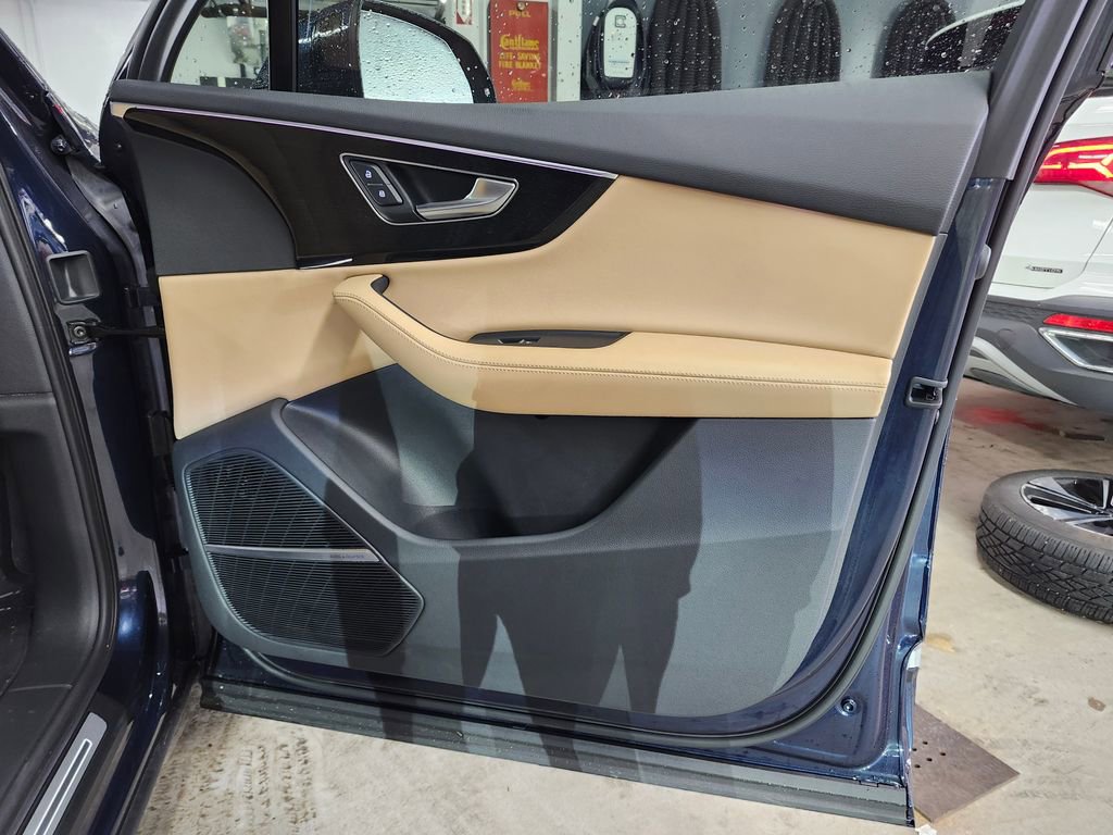 Used 2023 Audi Q7 3.0T Premium Plus w/ Premium Plus Package image 14