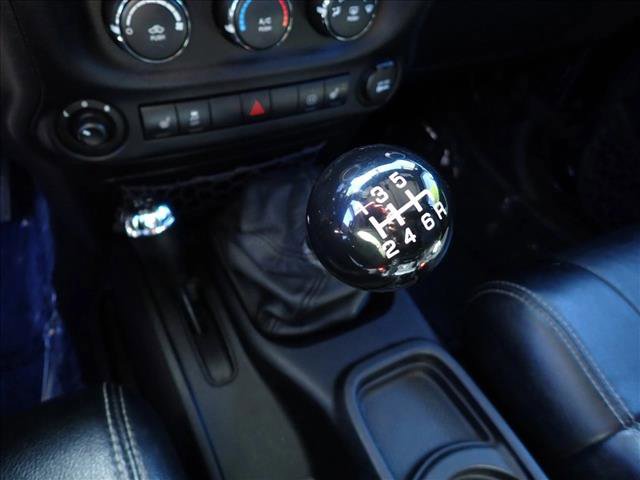 Used 2012 Jeep Wrangler Sahara w/ Connectivity Group AWD/4WD image 16